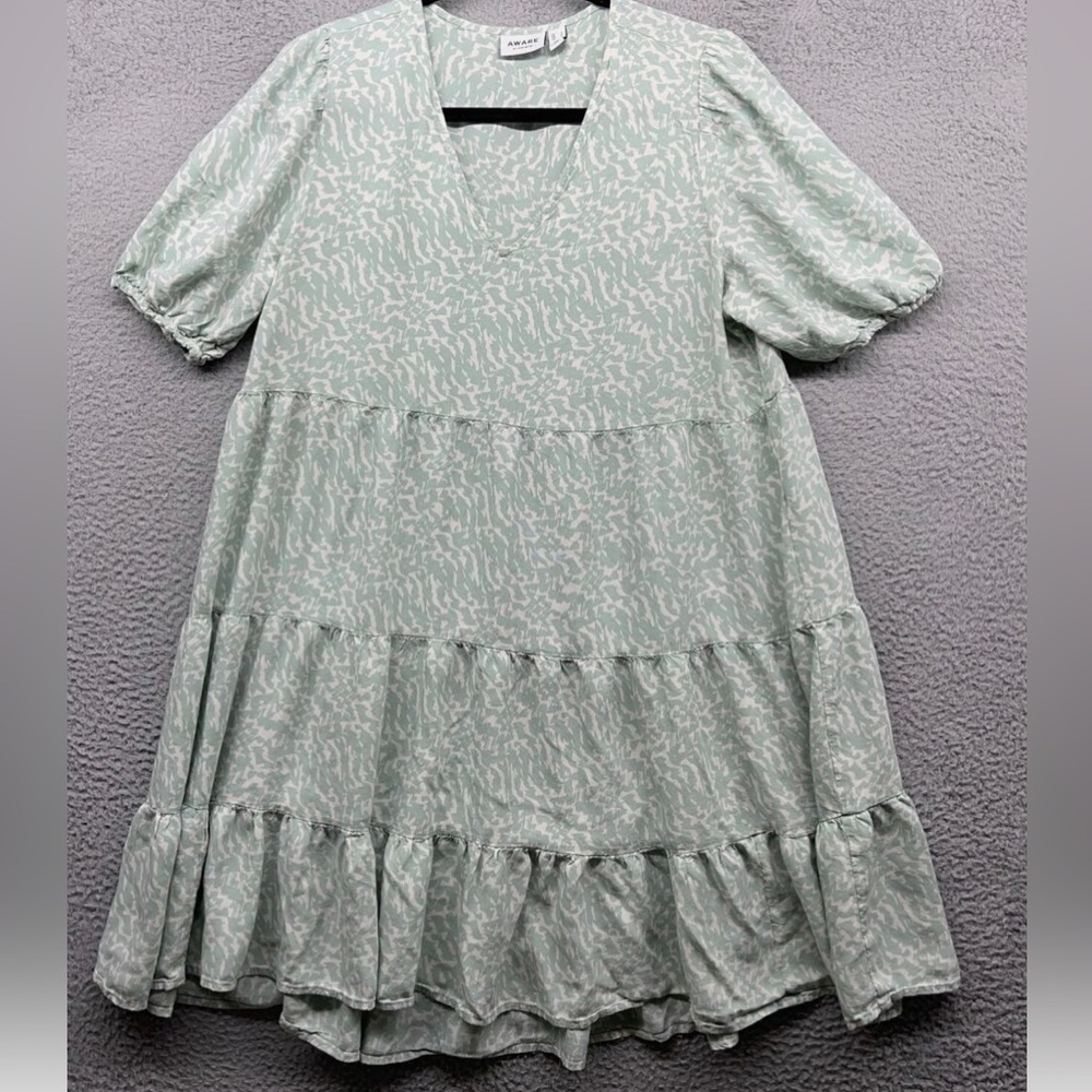 Aware Vero Moda Womens Tiered Dress Green Geometric Short Sleeve V-Neck Size L